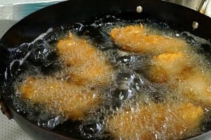 【美味!!】どんなに胃が重くなっても止められない魅惑の揚げ物（笑）