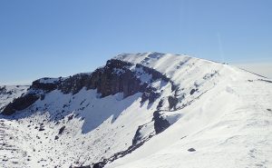 【浅間山】東京から日帰りで行ける雪山ハイキング【東日本最大級の活火山】